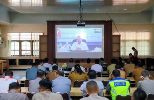 Wali Kota Pematangsiantar Wesly Silalahi, SH, MKn Diwakili Staf Ahli Bidang Perekonomian dan Pembangunan Zainal Siahaan, SE, MM Ikuti Rakor Lintas Sektor Bidang Opsnal Tingkat Menteri Dalam Rangka Kesiapsiagaan Pelaksanaan Oprasi Ketupat 2026 Melalui Zoom Meeting