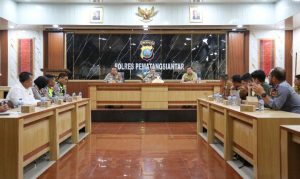 Dihadiri Sejumlah Pimpinan OPD & Para Camat, Kapolres Pematangsiantar AKBP Sah Udur Togi Marito Sitinjak, Buka Rapat Peringatan Hari Jadi Ke – 155 Kota Pematangsiantar