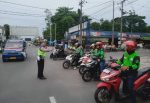 Sat Lantas Polres Pematangsiantar Laksanakan Binluh & Dikmas Lantas Kepada Pengendara Gojek 