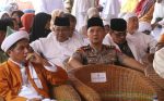 Mewakili Kapolda Sumut di Haul Ke – 17 TGB, Kapolres Simalungun Serahkan Plakat & Mohon Doa Restu